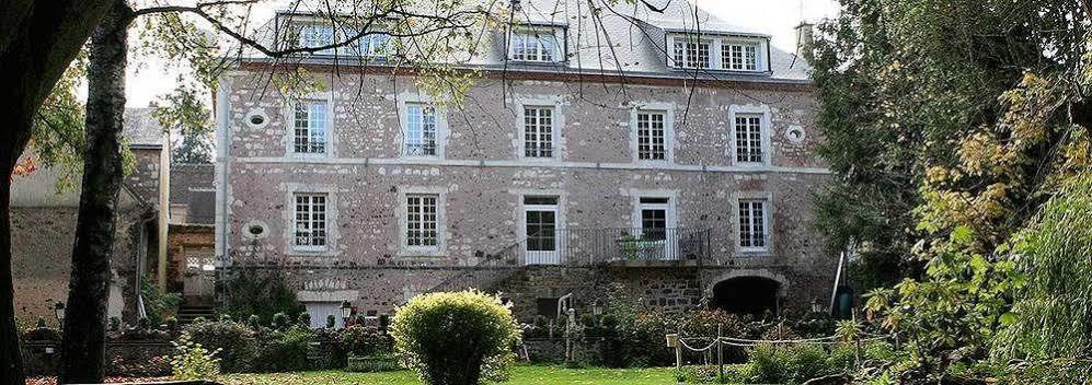 Logis - Auberge De L'Abbaye Thiron-Gardais Bagian luar foto