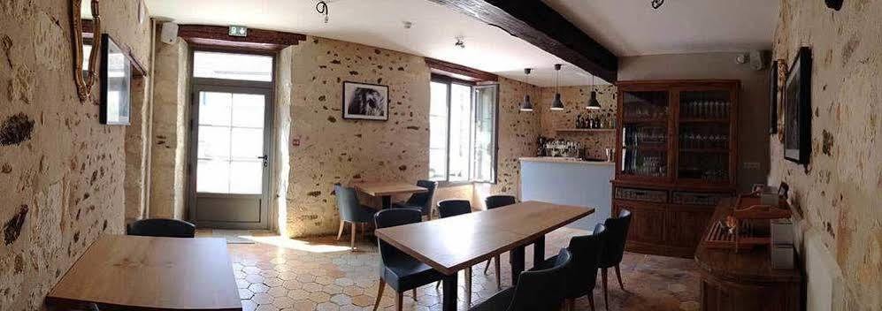 Logis - Auberge De L'Abbaye Thiron-Gardais Bagian luar foto