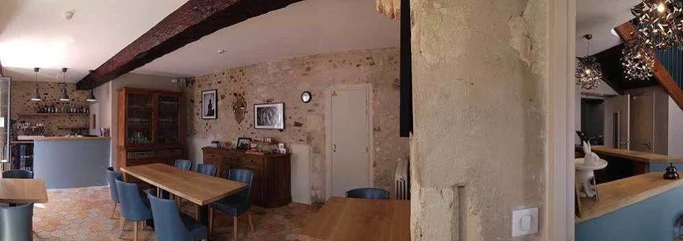 Logis - Auberge De L'Abbaye Thiron-Gardais Bagian luar foto